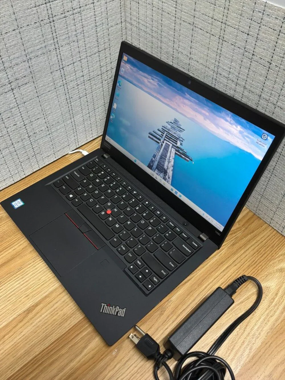 Lenovo ThinkPad T490 14